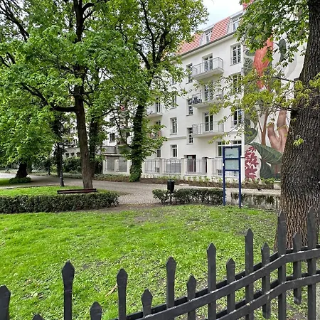 Apartament Central Green Apartment